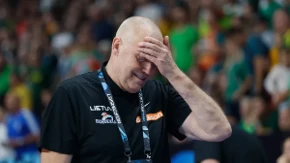 Legenda rekla zbogom: Protivnik Srbije u borbi za Svetsko prvenstvo ostao bez selektora! 