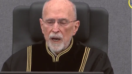 „Vešali ih za noge, tukli kundacima, šipkama i kablovima“: Sud izneo jezive detalje mučenja u objektima OVK