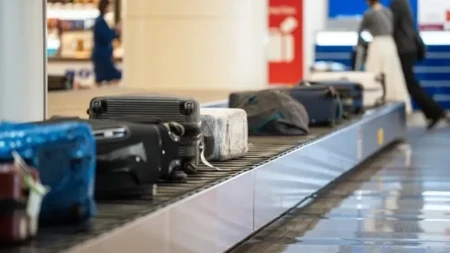 Kofer vam se izgubio na aerodromu? Ovaj mali trik iskusnih putnika spašava i prtljag i živce - evo šta treba da uradite