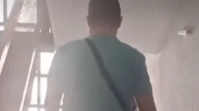 Narodu je dosta blokadera! Uznemiravaju ljude na kućnom pragu, jedan građanin im poručio - "Izlazite, da vas ne vidim!" (VIDEO)