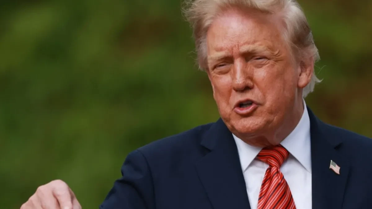Tramp okrivio Zelenskog za skok cene goriva u Americi