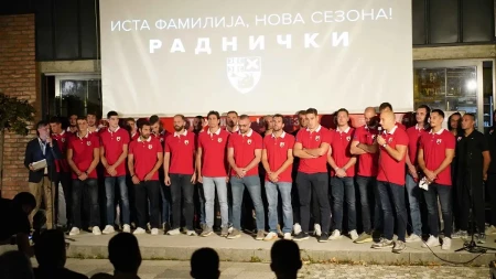 Vaterpolo klub Radnički predstavio tim za novu sezonu na mestu gde je rođena srpska industrija