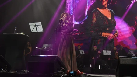 Pevačica rešenje za prvu penziju dobila posle 35 godina radnog staža: Jedna iznosi 107.000 dinara, a druge dve su ovolike!