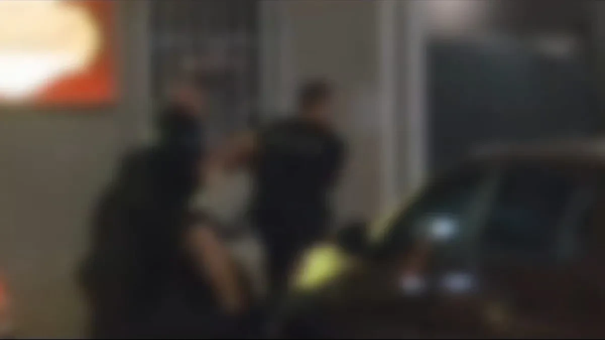 Hitna pomoć pokušala da reanimira ženu za koju se sumnja da je ubio sin: Nije joj bilo spasa