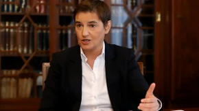 "Ti biciklaj, druže, radi sklekove, diži čučnjeve" Brnabić o kampanji blokadera: A gde su plate? A gde penzije? A kako će ljudi da žive?