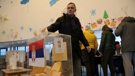 Vanredni parlamentarni izbori pred vratima, uskoro će zvanično početi kampanja: Narod 25. oktobra bira između ujedinjene Srbije i rušilačkih blokadera!   