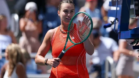 "Koga briga": Sabalenka šokirala sve u grudnjaku i mrežastoj haljini, pa brutalno odgovorila na komentare
