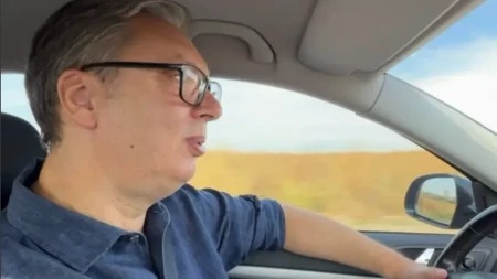 Vučić o susretu sa blokaderima u Smederevu: Oni su puštali neku koja je vikala sa 10 metara, ali sebi u mikrofon