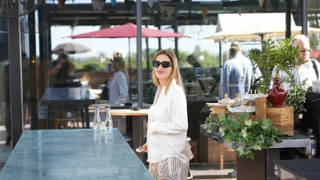 "Moj muž može da bude intiman sa drugom ženom, mogu i da ih gledam" Poznata voditeljka šokirala priznanjem
