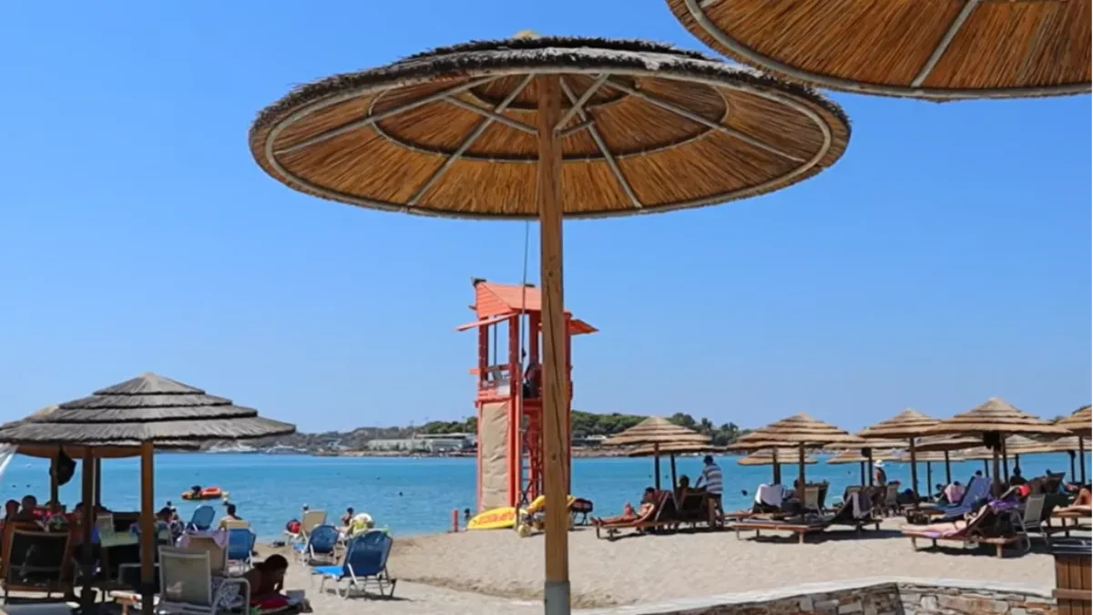 Muškarac preminuo nakon tuče zbog ležaljke na plaži! Horor u Grčkoj