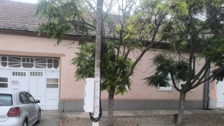 Kuća kod Vršca prodaje se za 43.000 evra, a majkama država može da pokrije gotovo polovinu: Ima 120 kvadrata i ogroman plac