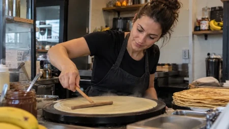 Moja sestra radi u najboljoj palačinkarnici u Beogradu: Ovo je tajni recept za palačinke, fora je u sastojku koji svi preskaču! 