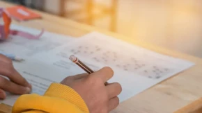 Možete li da rešite ovaj matematički zadatak bez digitrona? Mnogi pogreše već pri prvom koraku