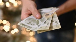Isplata 6.000 dinara je počela - bez računa u banci novac podižete ovako