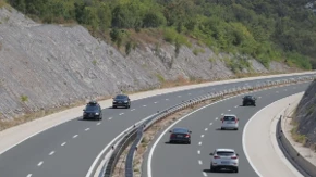 Vozači, oprez u Hrvatskoj - menja se tolerancija kamera, kazne i do 920 evra