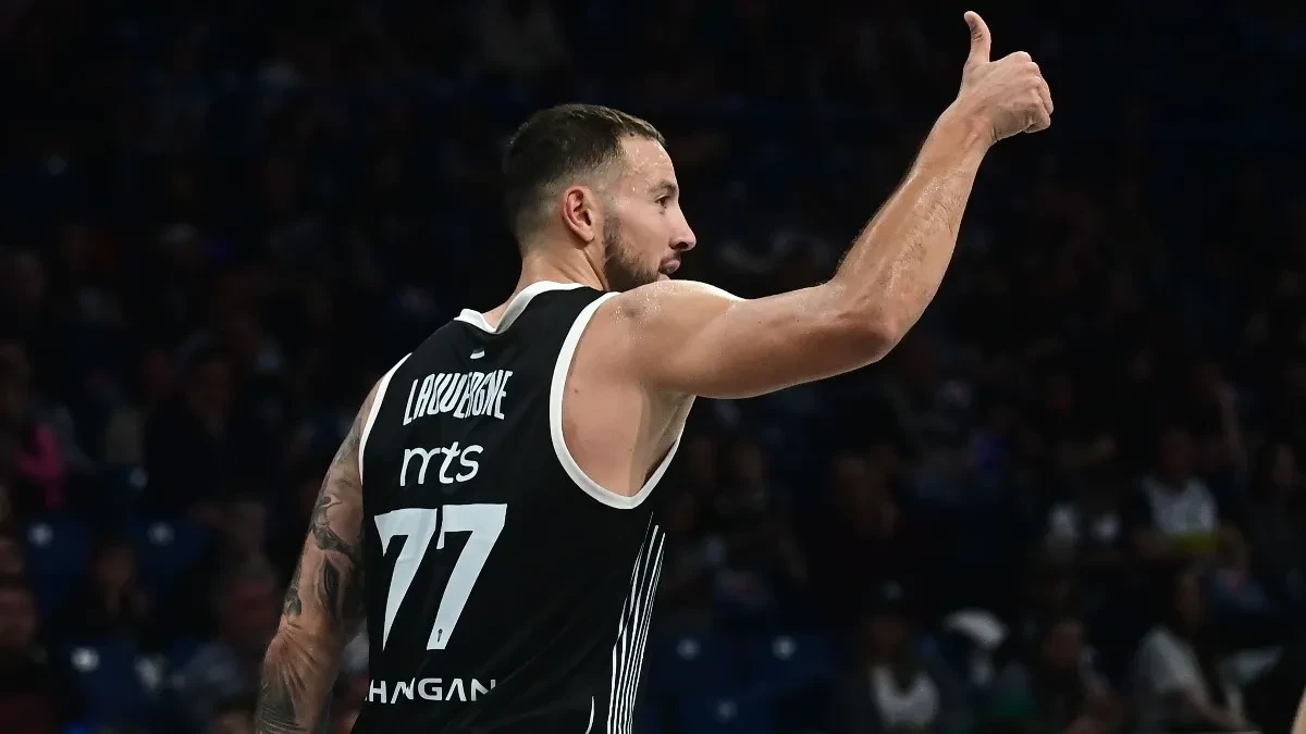 Oglasio se Lovernj:  Porukom na srpskom oduševio navijače, pa poručio kad se vraća 