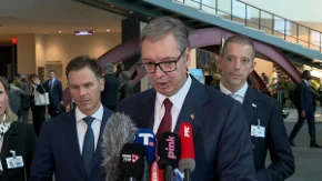"Zahvalan sam ocu i majci" Vučić: Mnogo ih volim! (VIDEO)
