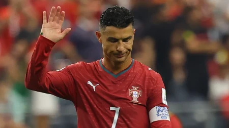 Sa tri metra... Krstijano Ronaldo se opasno obrukao (VIDEO)