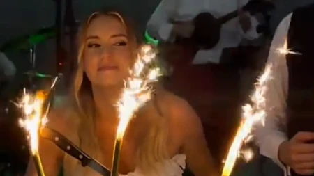 Šok na svadbi: Umesto torte, mladenci izneli nešto što do sada nije viđeno