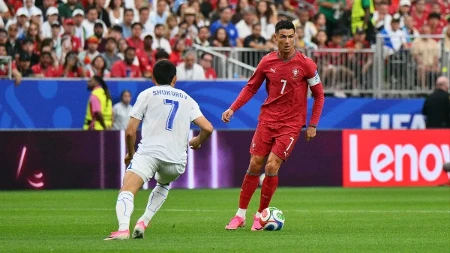 Puče bomba u Superligi: Igrao protiv Ronalda na Mundijalu, a sada stiže u Srbiju