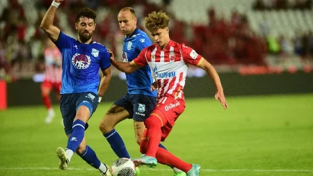 Nova bura u srpskom fudbalu: Selektor zbog nediscipline izbacio reprezentativca iz ekipe i poslao ga kući