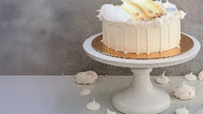 Torta Beli Egipat čista raskoš na tanjiru:Prepuna oraha i dva nežna fila