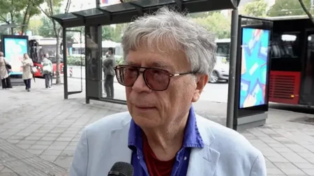 Studenti ne smeju da se bave politikom! "I sad vi tim neznalicama, kad ih potpalite kao profesor..."