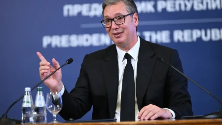 Vučić podneo ostavku na mesto predsednika Srbije: Verno, časno i pošteno sam služio Srbiji, borba sad počinje (VIDEO)