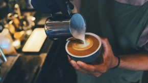 Kafa sa ovim dodatkom doprinosi sagorevanju masti, utiče upale u organizmu:  I nije reč o cimetu