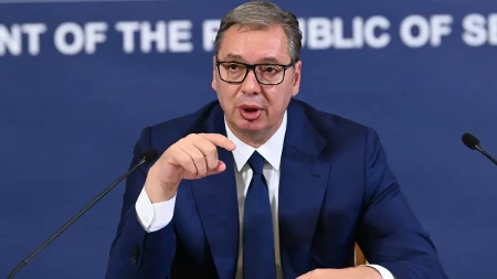 "Šoškić bi uništio dinar za mesec dana" Vučić: Po ceo dan terate bicikl i lažete narod!