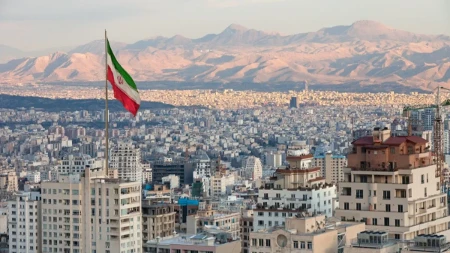 Iranska ekonomija na ivici pucanja? Besent: mogla bi da se uruši za dve nedelje