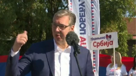 Vučić nastavlja bitku za Srbiju! Narod ga dočekao aplauzom u Podgorcu: Dobro je da sam došao iz pravca Zlota da vidim ovo