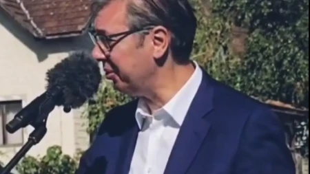 "Će naučim vlaški" Vučić: Da se ne obrukam kad me nešto pitaju (VIDEO)