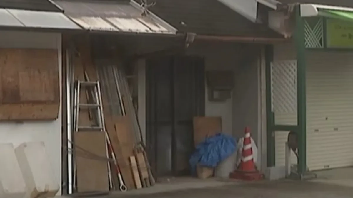 Policija pretresla prodavnicu kućnih ljubimaca, a onda zanemela: Vlasnik krio opasnu zver od 1,5 metara!
