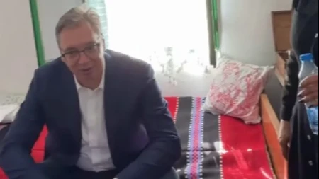 "Duh nekadašnje Srbije" Vučić: Porodica Ivković s ljubavlju čuva ovo dragoceno nasleđe (VIDEO)
