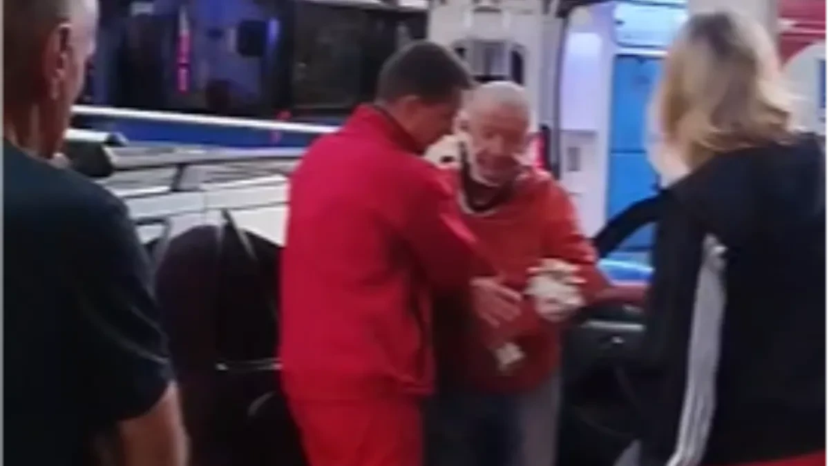 "Samo pukom srećom nije nastradao" Detalji terora u Mirijevu: Blokader gurnuo starca na auto u pokretu!