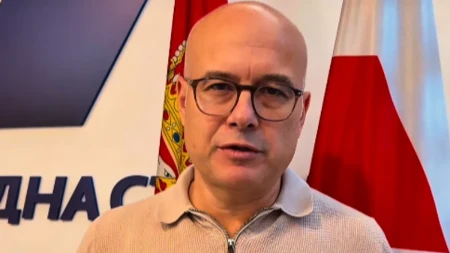"Zalažemo se za mir i stabilnost, nećemo nasesti na provokacije blokadera" Jasna poruka lidera SNS Vučevića posle otkazivanja skupa u Novom Sadu