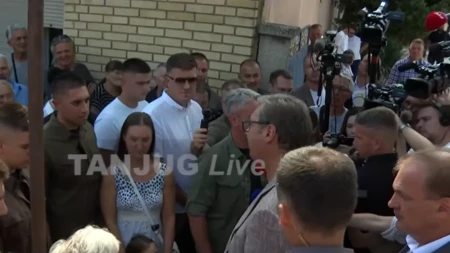 „Za petnaestak dana kreću radovi“ Vučić u Novom Kneževcu saopštio vest koju su građani dočekali aplauzom