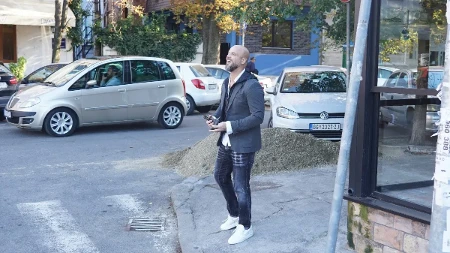Pevač danas ima milione, a nekad je spavao na klupi u parku: Otkrio kako mu se život okrenuo iz korena
