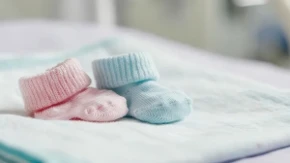 Rodila je dvoje dece istog dana, a DNK je otkrio gotovo nemoguće: Nisu ni brat ni sestra