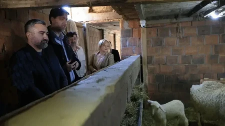 Ko hoće da radi može lepo da živi, ko neće - džaba mu sve: Milko je domaćin koji sa porodicom obrađuje 13 hektara zemlje u srcu Šumadije, ovo je njegova poruka
