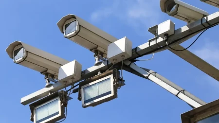 Nove kamere za brzinu: Ne vredi samo da usporite ispred njih, evo šta mere i kako funkcionišu