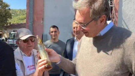 "Posebna čast" Vučić: Srećan sam što sam upoznao pametne i vredne ljude (VIDEO)