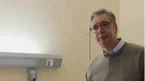 Potresan snimak iz bolnice: Vučić razgovarao sa povređenim Denisom, pa poslao snažnu poruku