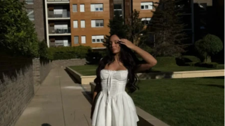 Ćerka naše pevačice (21) promenila veru! Otkrila detalje, a evo kako je njen otac reagovao
