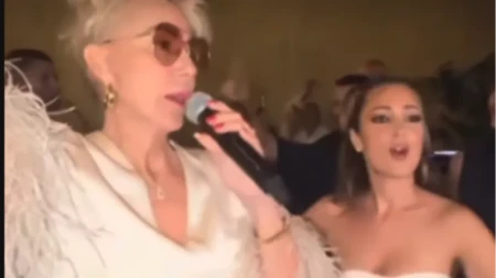 Prija i Brena napravile rusvaj na slavlju! Zapevala "Čik pogodi", a evo šta je Aleksandra uradila