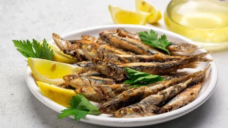 Ljudi koji redovno jedu ovu ribu imaju manji rizik od prerane smrti: Jeftina je, a puna omega-3, kalcijuma i selena