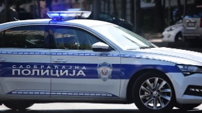 Strašan udes u Nišu, među povređenima i deca: Autobus sleteo s puta, vozaču pozlilo, prvi snimak karambola (VIDEO)