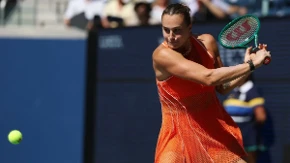 "Neko puši travu" Sabalenka prekinula meč iz bizarnog razloga