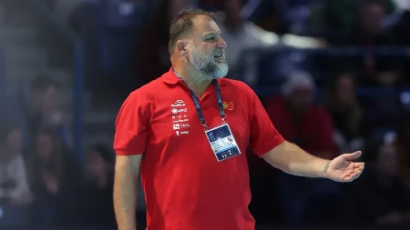 Dejan Savić video kao grizu njegovog igrača, pa pobesneo i dao obećanje (VIDEO)